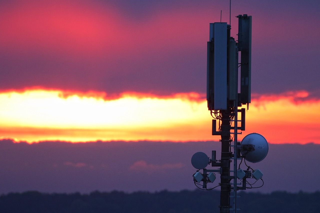 mobile telephone mast, tower, sunset, sky, dusk, twilight, backlighting, transmission tower, nature, transmitter, afterglow, internet
